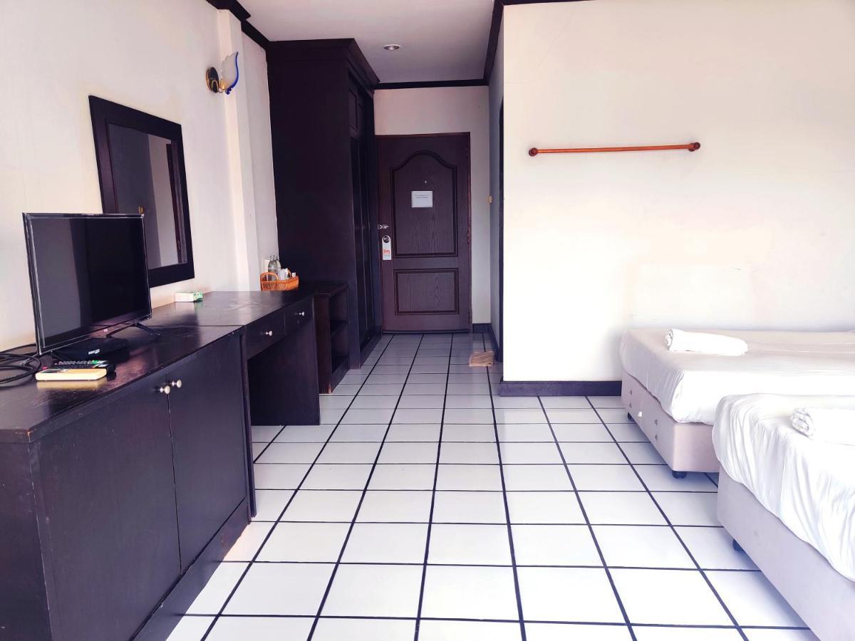 Thong Paeka Hotel Prasat Zewnętrze zdjęcie