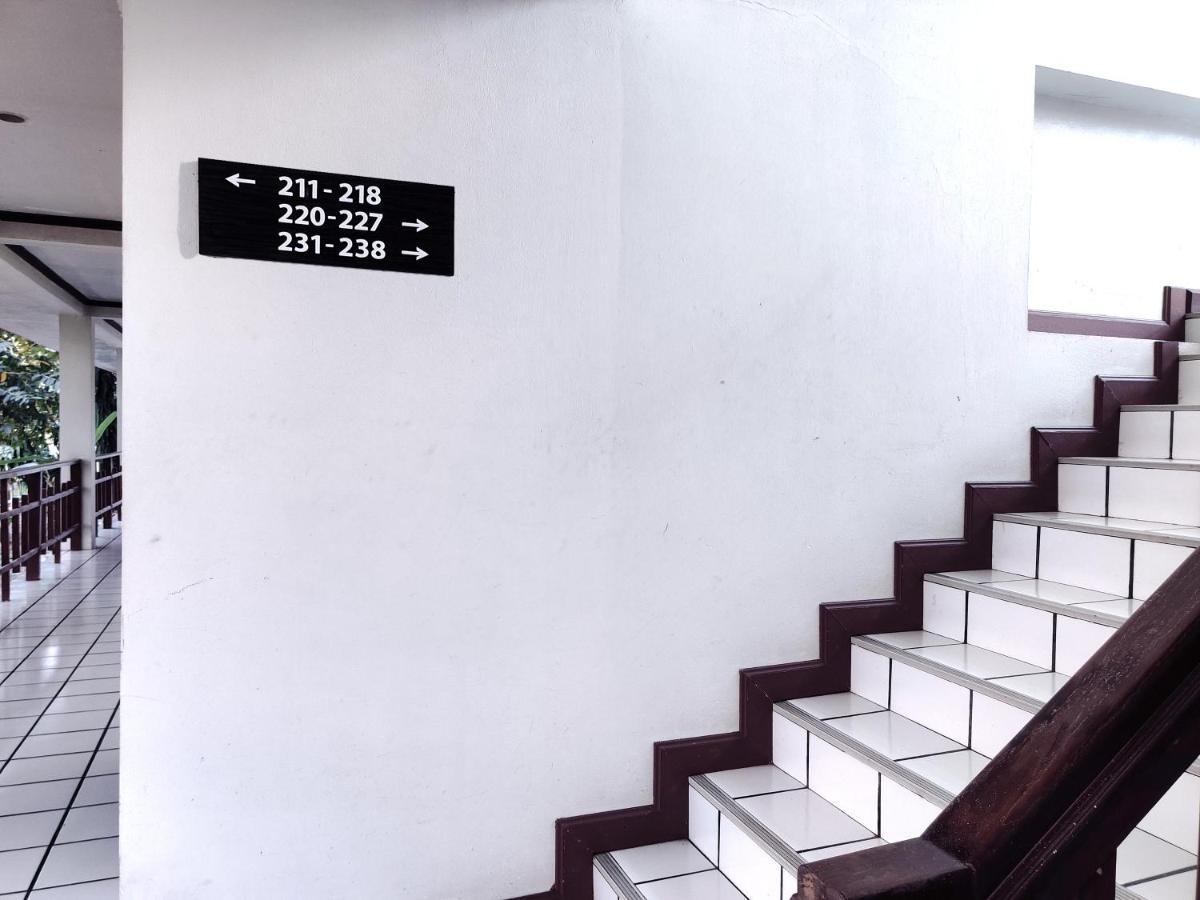 Thong Paeka Hotel Prasat Zewnętrze zdjęcie