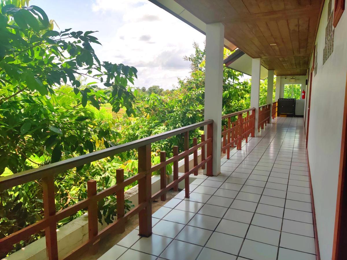 Thong Paeka Hotel Prasat Zewnętrze zdjęcie