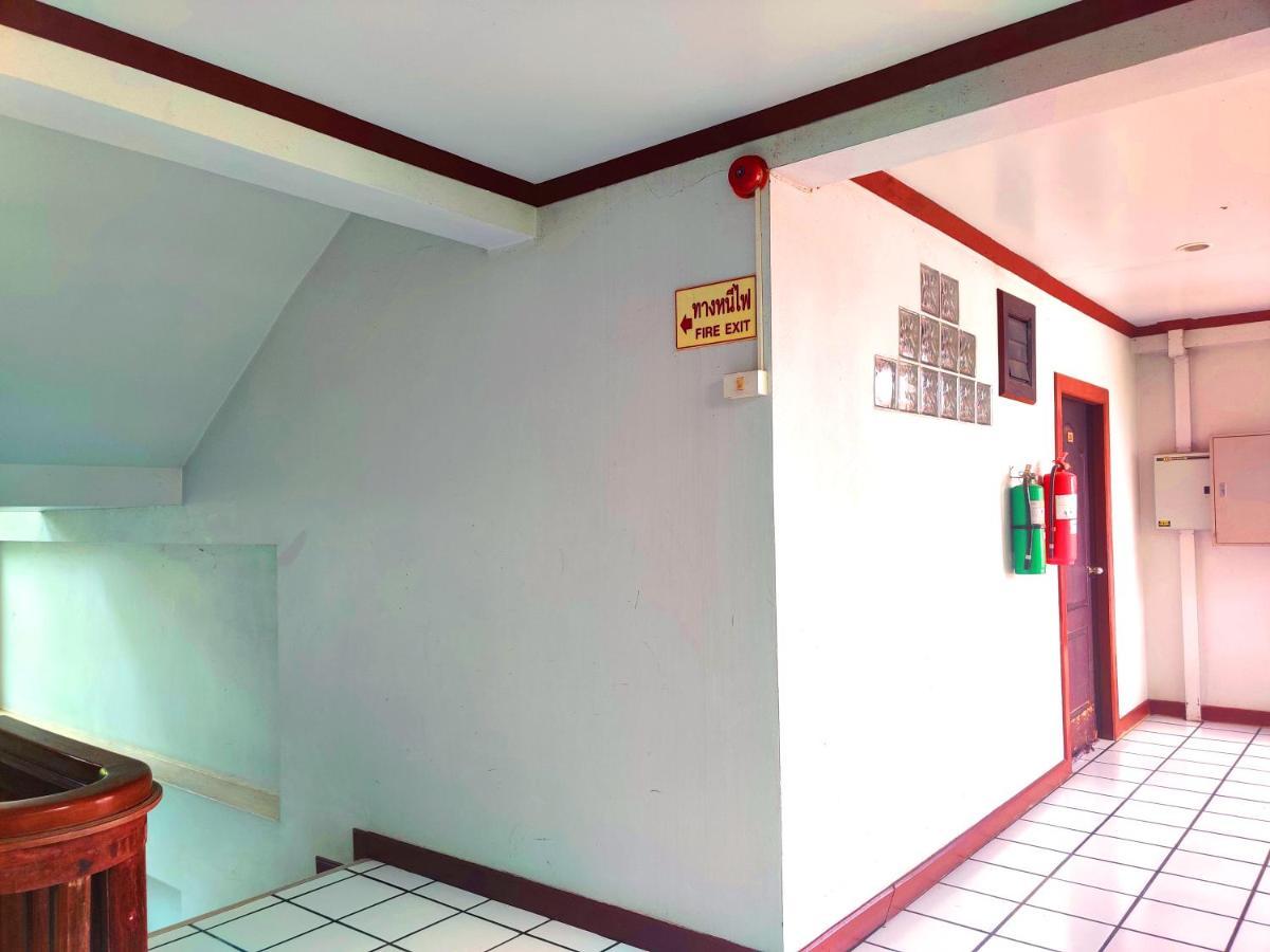 Thong Paeka Hotel Prasat Zewnętrze zdjęcie