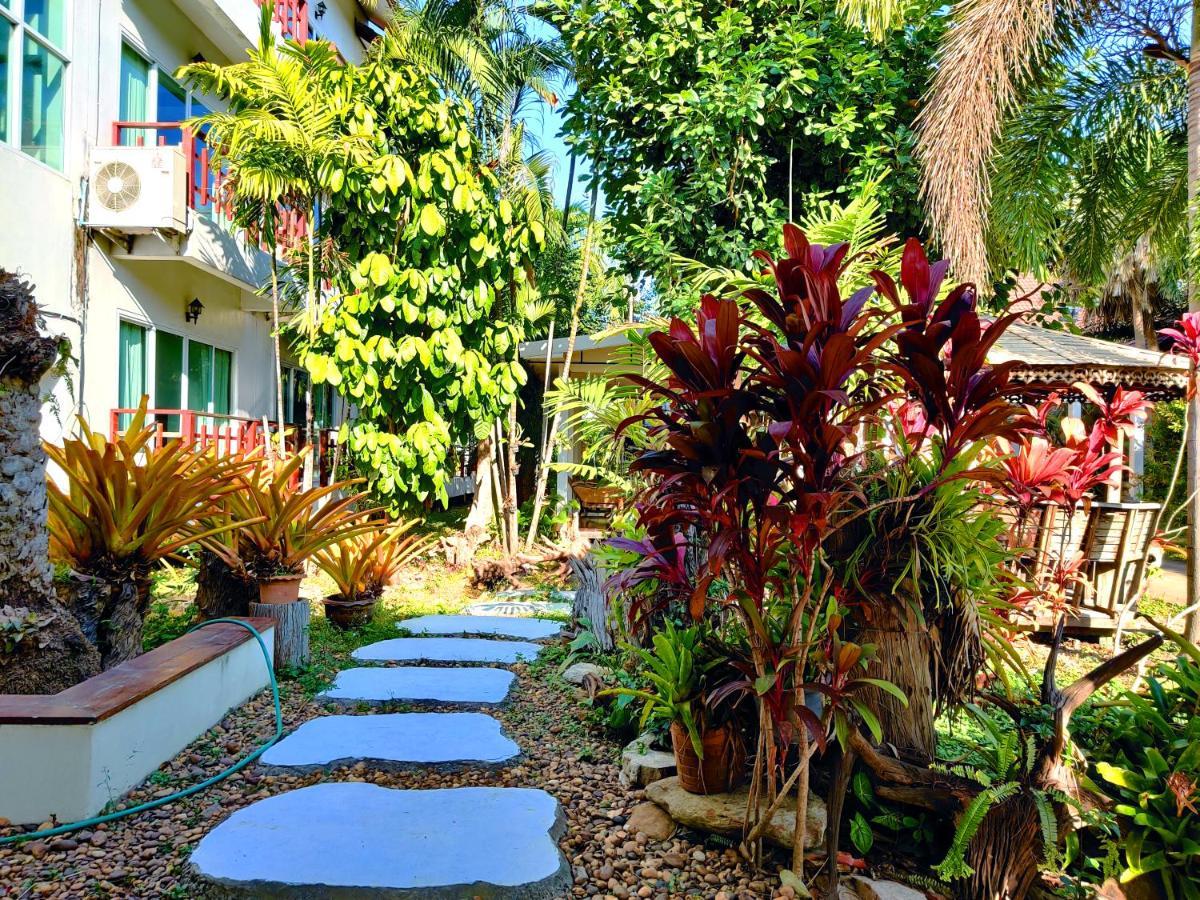 Thong Paeka Hotel Prasat Zewnętrze zdjęcie