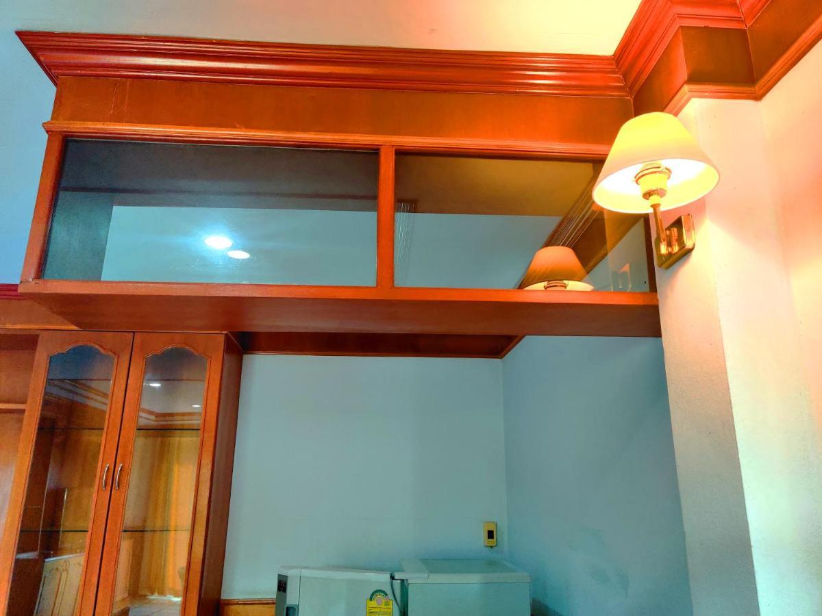 Thong Paeka Hotel Prasat Zewnętrze zdjęcie