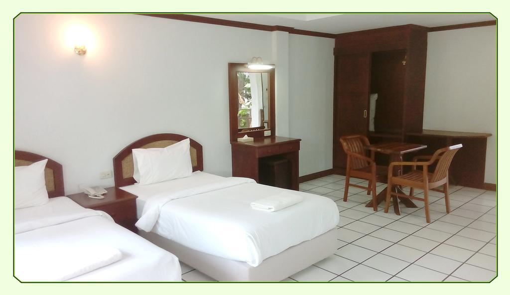Thong Paeka Hotel Prasat Pokój zdjęcie