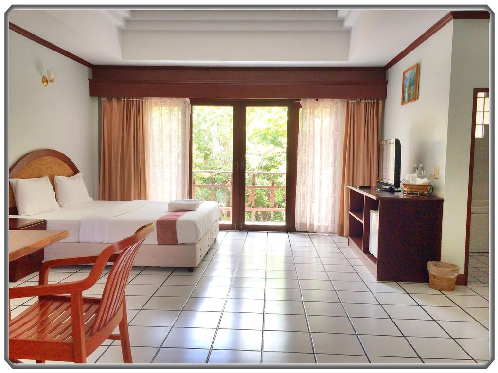 Thong Paeka Hotel Prasat Pokój zdjęcie