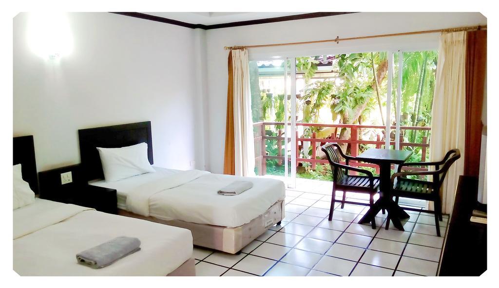 Thong Paeka Hotel Prasat Pokój zdjęcie