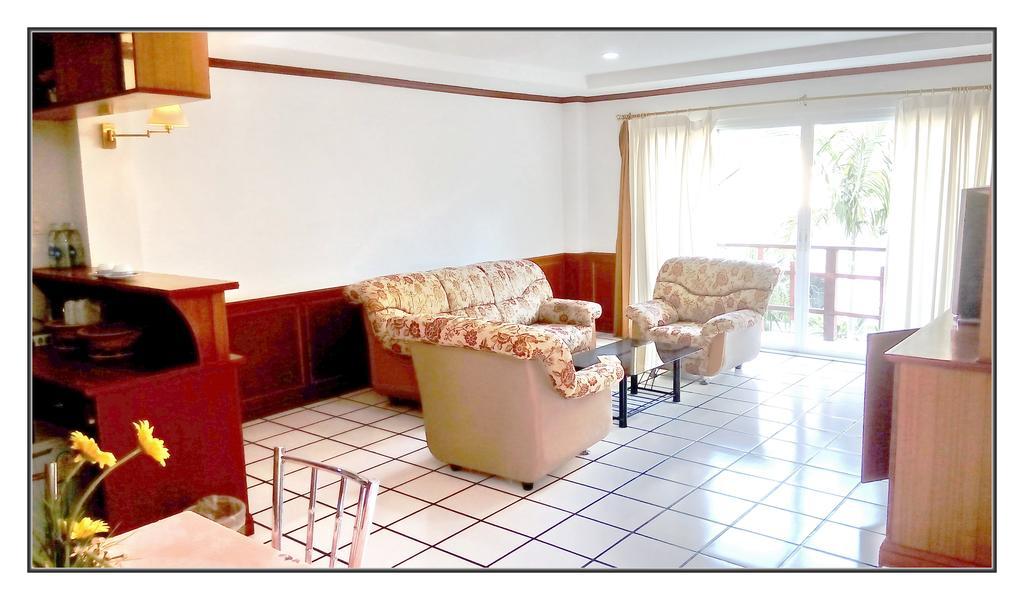Thong Paeka Hotel Prasat Pokój zdjęcie