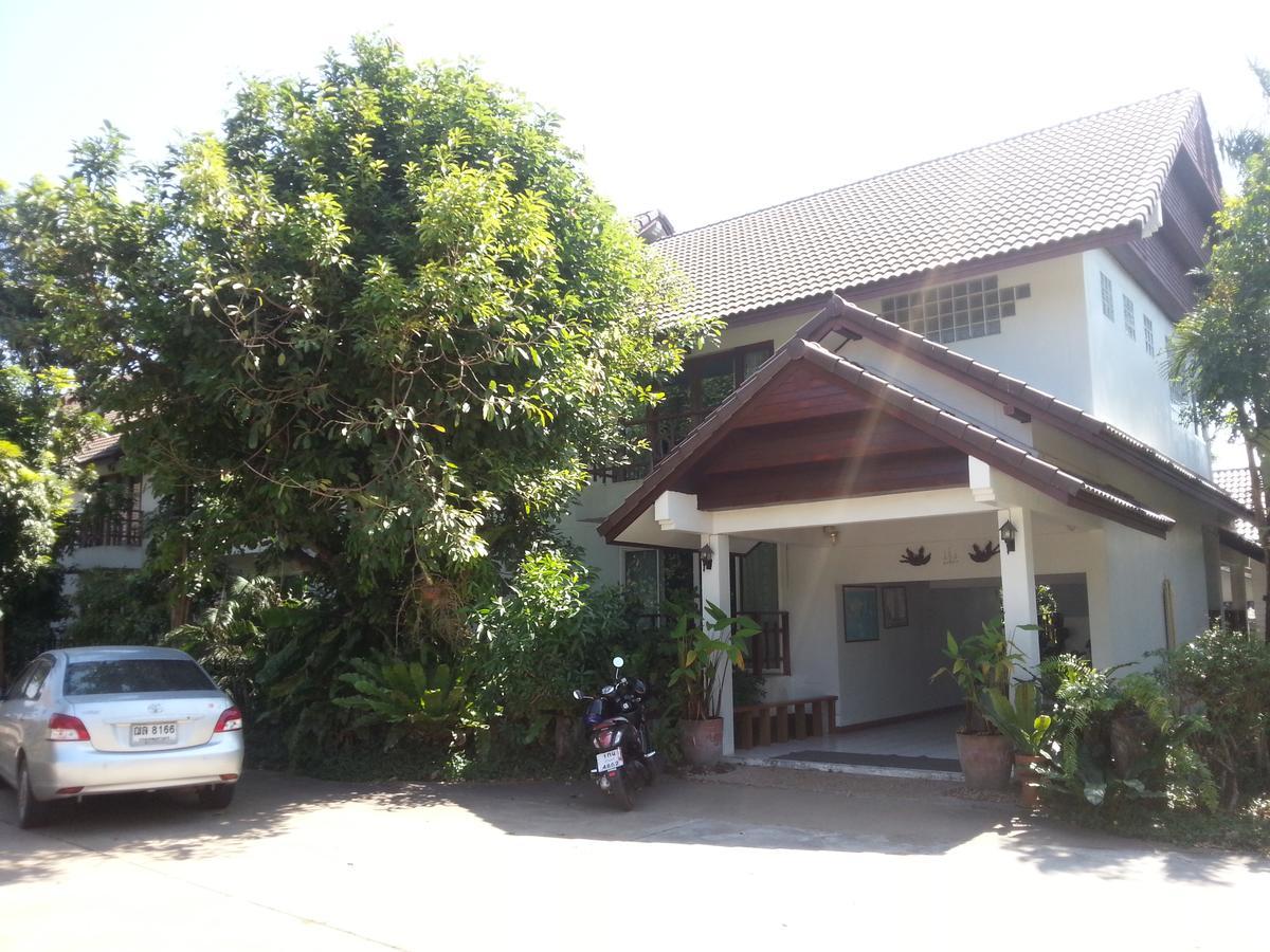 Thong Paeka Hotel Prasat Zewnętrze zdjęcie